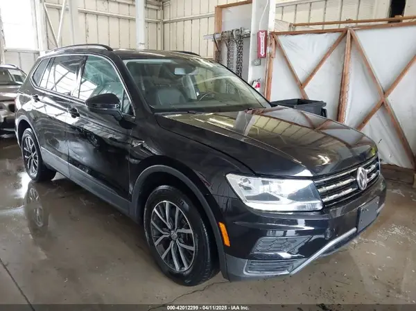 3VV2B7AX5KM074555 2019 VOLKSWAGEN TIGUAN - Image 1