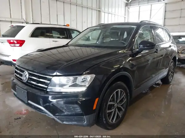 3VV2B7AX5KM074555 2019 VOLKSWAGEN TIGUAN - Image 2