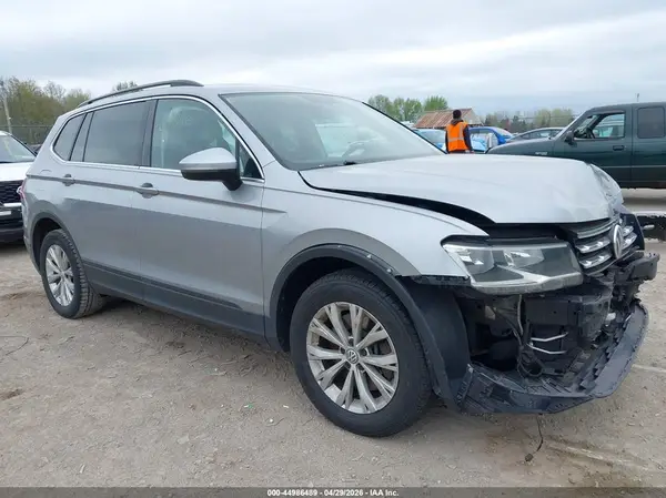 3VV2B7AX5KM076886 2019 VOLKSWAGEN TIGUAN - Image 1