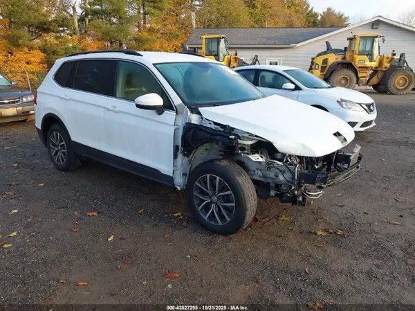 3VV2B7AX5KM081196 2019 VOLKSWAGEN TIGUAN - Image 1