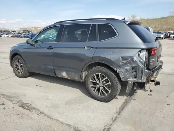 3VV2B7AX5KM089363 2019 VOLKSWAGEN TIGUAN - Image 2