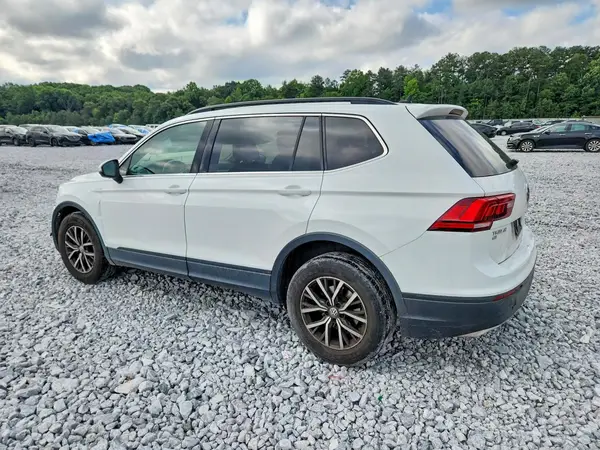 3VV2B7AX5KM133913 2019 VOLKSWAGEN TIGUAN - Image 2