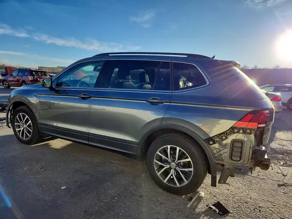 3VV2B7AX5KM134012 2019 VOLKSWAGEN TIGUAN - Image 2