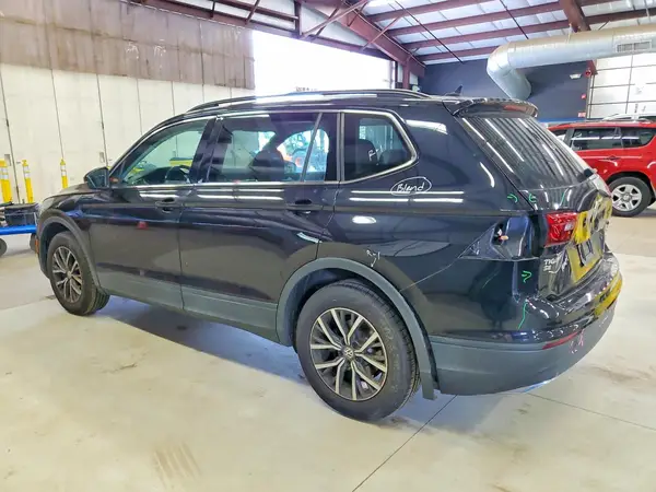 3VV2B7AX5KM150792 2019 VOLKSWAGEN TIGUAN - Image 2