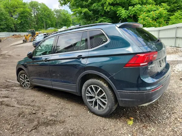 3VV2B7AX5KM199930 2019 VOLKSWAGEN TIGUAN - Image 2
