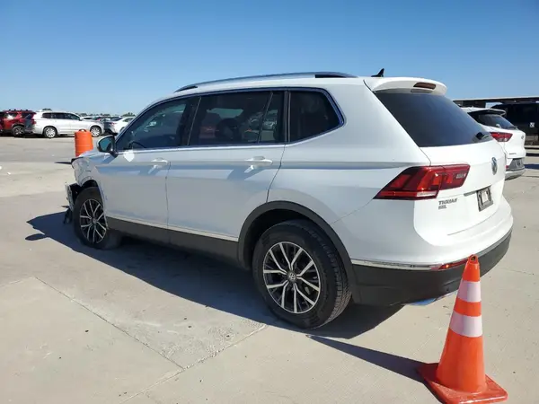 3VV2B7AX5LM007911 2020 VOLKSWAGEN TIGUAN - Image 2