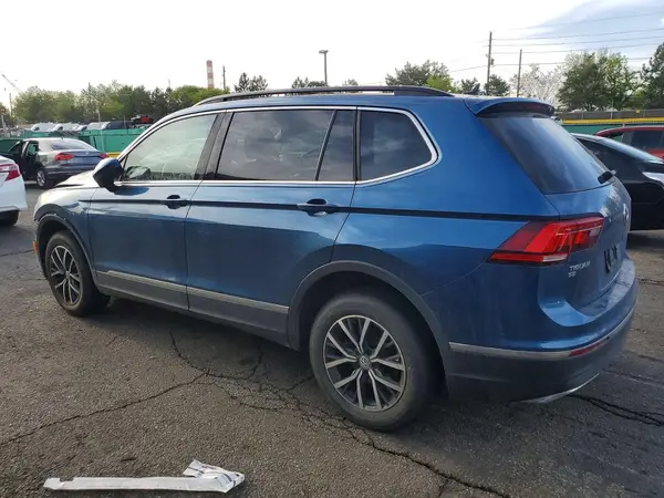 3VV2B7AX5LM063816 2020 VOLKSWAGEN TIGUAN - Image 2