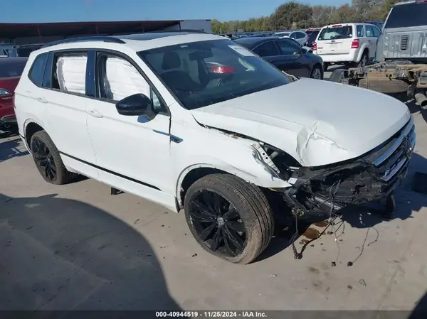 3VV2B7AX5LM109452 2020 VOLKSWAGEN TIGUAN - Image 1