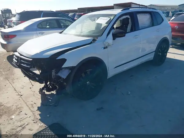 3VV2B7AX5LM109452 2020 VOLKSWAGEN TIGUAN - Image 2