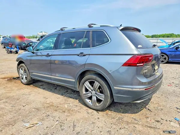 3VV2B7AX5LM121360 2020 VOLKSWAGEN TIGUAN - Image 2