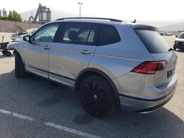 3VV2B7AX5LM125117 2020 VOLKSWAGEN TIGUAN - Image 2
