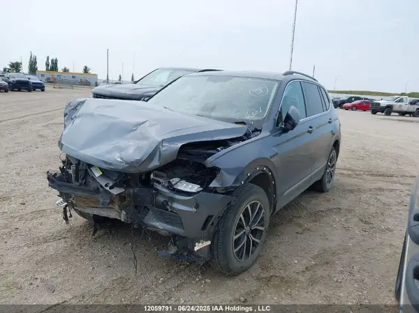 3VV2B7AX5LM150504 2020 VOLKSWAGEN TIGUAN - Image 2