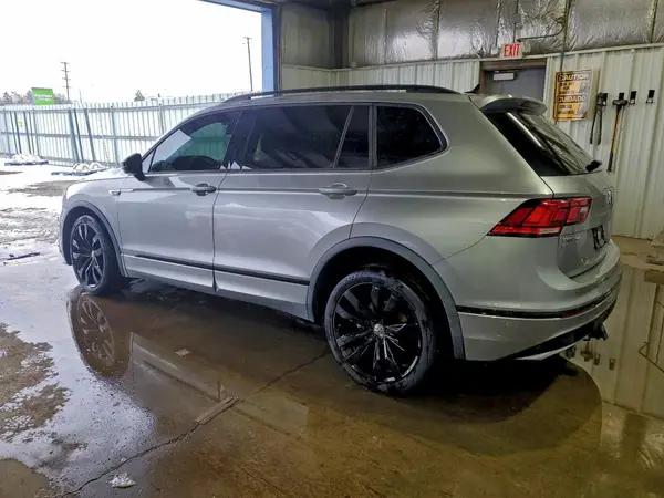 3VV2B7AX5LM180294 2020 VOLKSWAGEN TIGUAN - Image 2