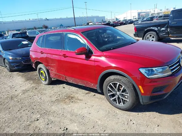 3VV2B7AX5MM067592 2021 VOLKSWAGEN TIGUAN - Image 1