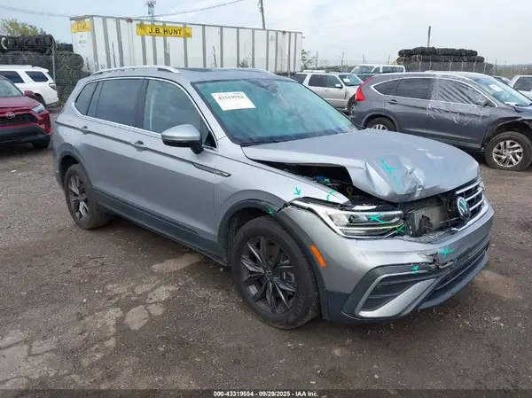 3VV2B7AX5NM056495 2022 VOLKSWAGEN TIGUAN - Image 1