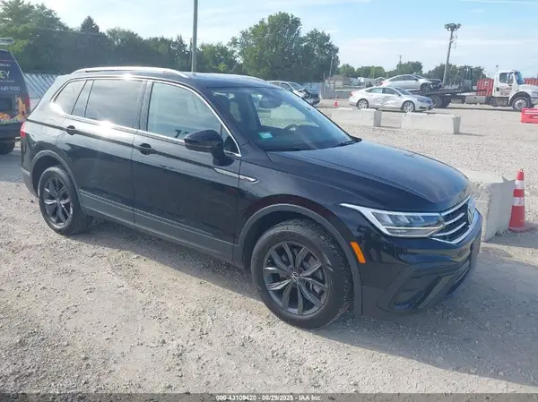 3VV2B7AX5NM174675 2022 VOLKSWAGEN TIGUAN - Image 1
