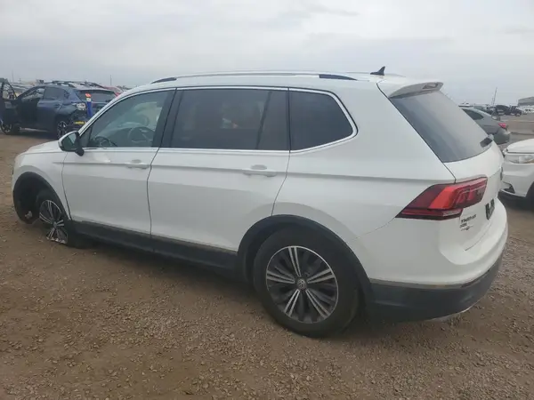 3VV2B7AX6JM006490 2018 VOLKSWAGEN TIGUAN - Image 2
