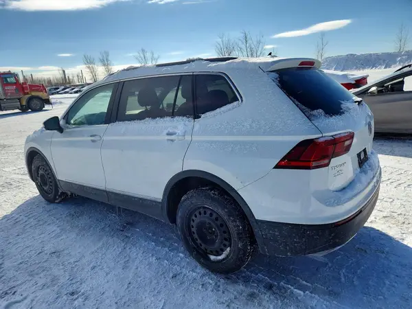 3VV2B7AX6JM008031 2018 VOLKSWAGEN TIGUAN - Image 2