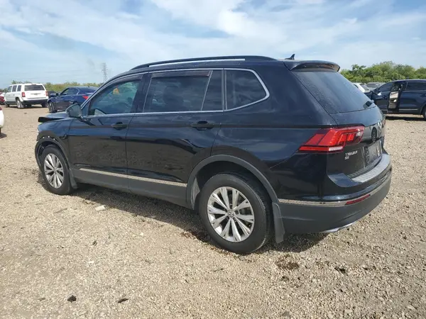 3VV2B7AX6JM010846 2018 VOLKSWAGEN TIGUAN - Image 2