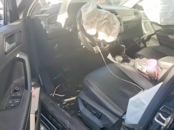 3VV2B7AX6JM011110 2018 VOLKSWAGEN TIGUAN - Image 8