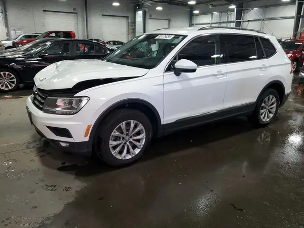3VV2B7AX6JM013763 2018 VOLKSWAGEN TIGUAN - Image 1