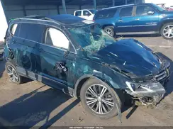 3VV2B7AX6JM028375 2018 VOLKSWAGEN TIGUAN