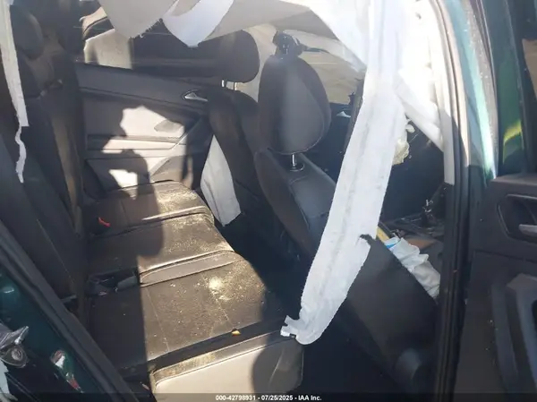 3VV2B7AX6JM028375 2018 VOLKSWAGEN TIGUAN - Image 8