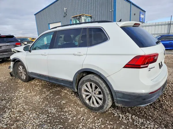 3VV2B7AX6JM035438 2018 VOLKSWAGEN TIGUAN - Image 2
