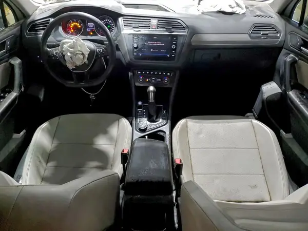 3VV2B7AX6JM035889 2018 VOLKSWAGEN TIGUAN - Image 8