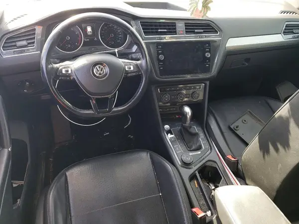 3VV2B7AX6JM038789 2018 VOLKSWAGEN TIGUAN - Image 8