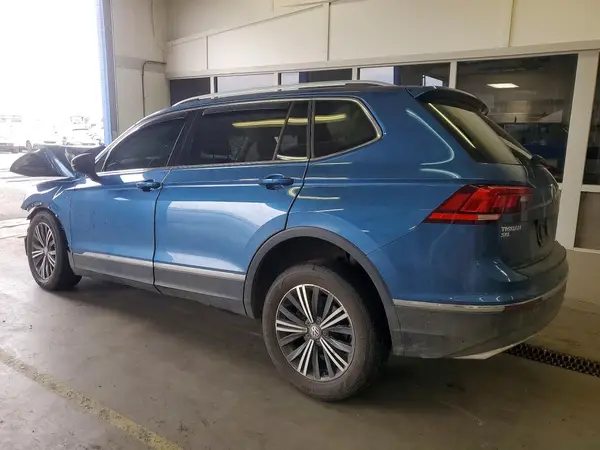 3VV2B7AX6JM066110 2018 VOLKSWAGEN TIGUAN - Image 2