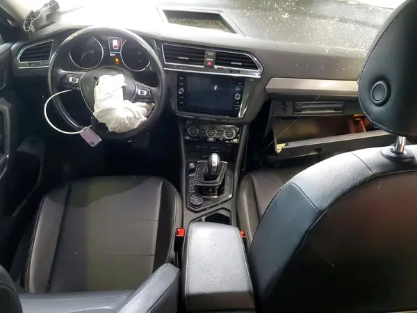 3VV2B7AX6JM066110 2018 VOLKSWAGEN TIGUAN - Image 8
