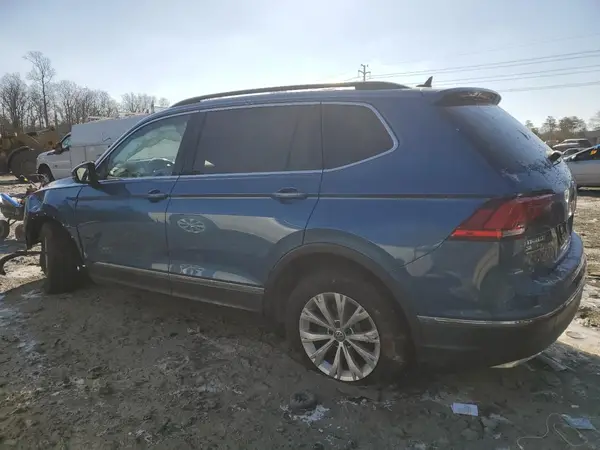 3VV2B7AX6JM076734 2018 VOLKSWAGEN TIGUAN - Image 2