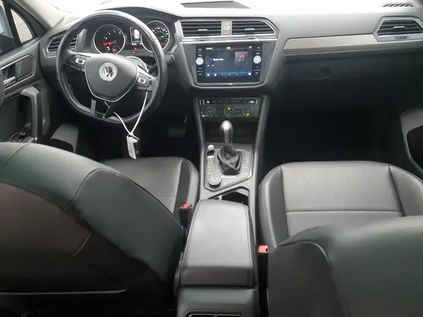 3VV2B7AX6JM107982 2018 VOLKSWAGEN TIGUAN - Image 8