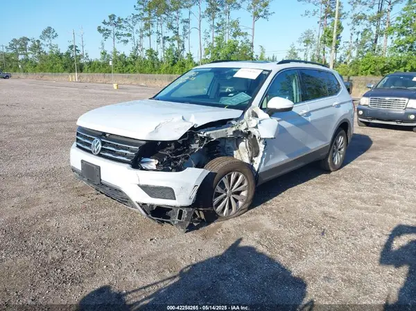 3VV2B7AX6JM159094 2018 VOLKSWAGEN TIGUAN - Image 2