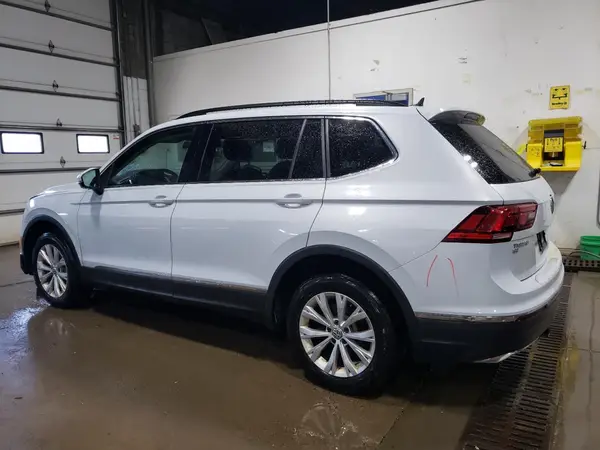 3VV2B7AX6JM159466 2018 VOLKSWAGEN TIGUAN - Image 2