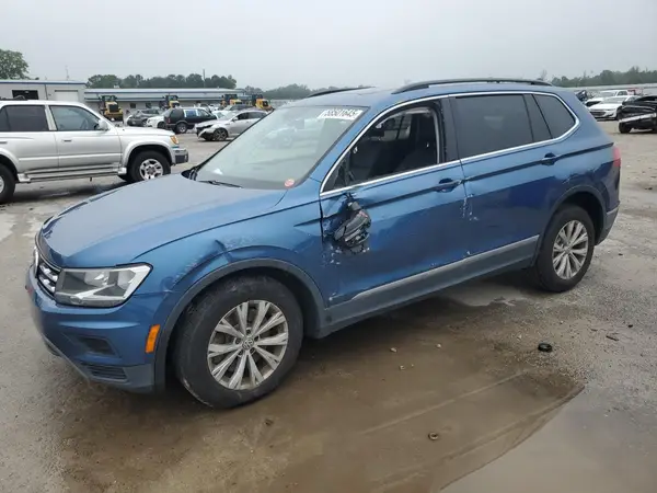 3VV2B7AX6JM161153 2018 VOLKSWAGEN TIGUAN - Image 1