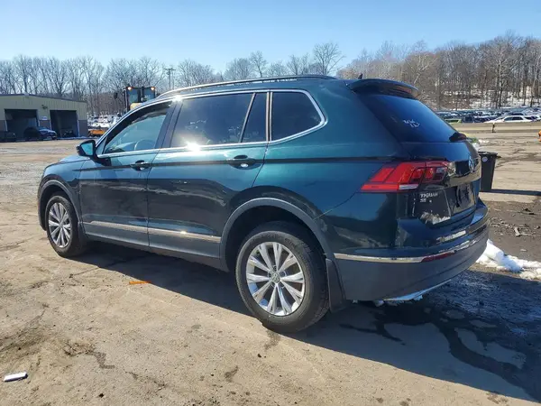 3VV2B7AX6JM172993 2018 VOLKSWAGEN TIGUAN - Image 2