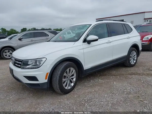 3VV2B7AX6JM177238 2018 VOLKSWAGEN TIGUAN - Image 2