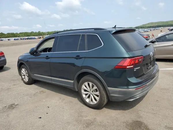 3VV2B7AX6JM180205 2018 VOLKSWAGEN TIGUAN - Image 2