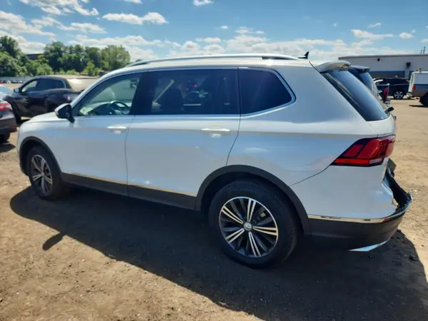 3VV2B7AX6JM192502 2018 VOLKSWAGEN TIGUAN - Image 2