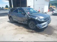 3VV2B7AX6JM198039 2018 VOLKSWAGEN TIGUAN