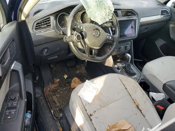 3VV2B7AX6JM209718 2018 VOLKSWAGEN TIGUAN - Image 8