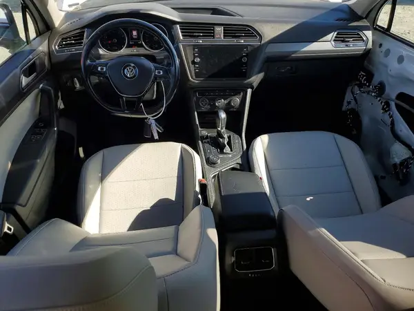 3VV2B7AX6JM220217 2018 VOLKSWAGEN TIGUAN - Image 8