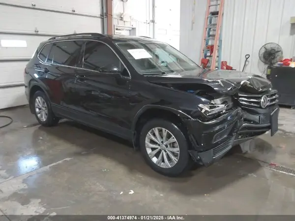 3VV2B7AX6KM030029 2019 VOLKSWAGEN TIGUAN - Image 1