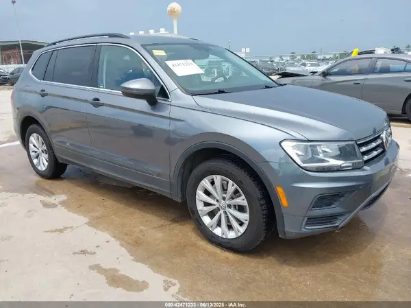 3VV2B7AX6KM041676 2019 VOLKSWAGEN TIGUAN - Image 1