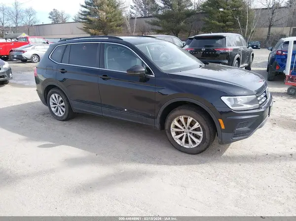 3VV2B7AX6KM054105 2019 VOLKSWAGEN TIGUAN - Image 1