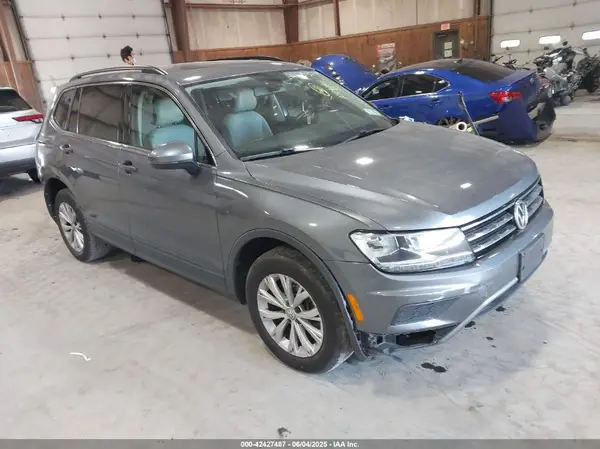 3VV2B7AX6KM056615 2019 VOLKSWAGEN TIGUAN - Image 1