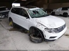 3VV2B7AX6KM071163 2019 VOLKSWAGEN TIGUAN