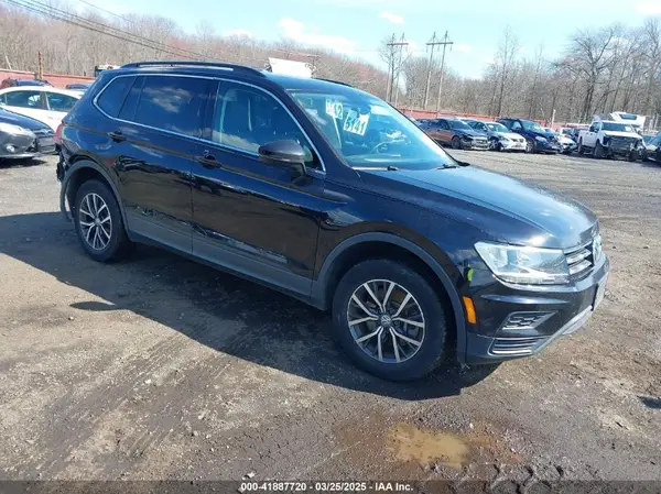 3VV2B7AX6KM183851 2019 VOLKSWAGEN TIGUAN - Image 1